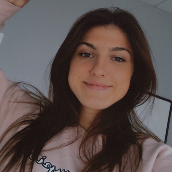 Meet your Posher, Juliette - Picture 1 of 3